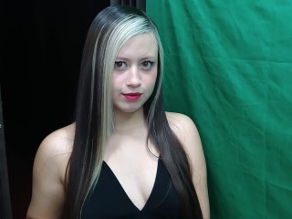 Emily_watson webcam girl as a performer. Gallery photo 2.