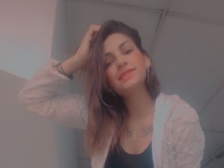 Sarasofiia22 webcam girl as a performer. Gallery photo 1.