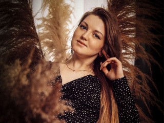 AliceLex webcam girl as a performer. Gallery photo 7.