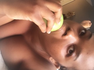 Sweetchocdip webcam girl as a performer. Gallery photo 3.