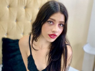 Nikol_Nigth webcam girl as a performer. Gallery photo 4.