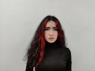 RebeccaRouse webcam girl as a performer. Gallery photo 2.