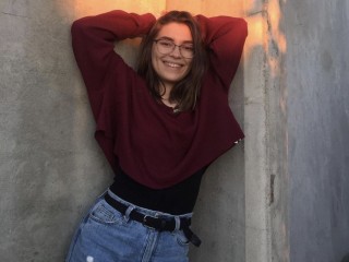 Sopfir_18 webcam girl as a performer. Gallery photo 3.