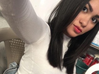 MiaRuss0 webcam girl as a performer. Gallery photo 1.