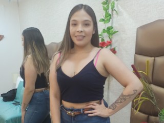 LiliAdams webcam girl as a performer. Gallery photo 1.