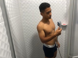 mikellbb webcam girl as a performer. Gallery photo 2.