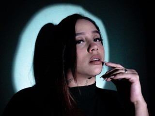 Alice_Grey_B webcam girl as a performer. Gallery photo 5.