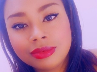 SHANTAL_EBONYX webcam girl as a performer. Gallery photo 2.