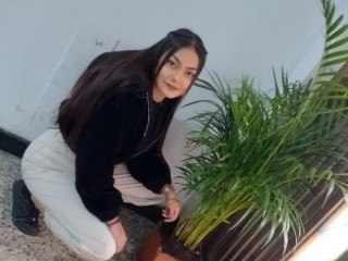 PetiteeRosse webcam girl as a performer. Gallery photo 1.