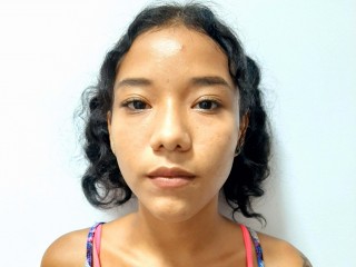 ALISONLLE webcam girl as a performer. Gallery photo 1.