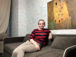 LillyRossse webcam girl as a performer. Gallery photo 1.