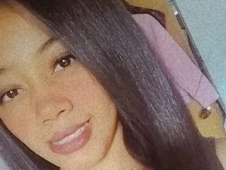 lizcolombia2158 webcam girl as a performer. Gallery photo 1.