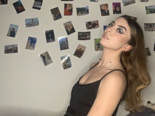 Men101 webcam girl as a performer. Gallery photo 2.