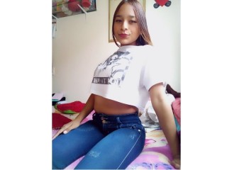 LittleDancerXx webcam girl as a performer. Gallery photo 4.