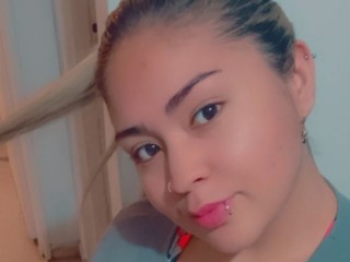 SweetMary18 webcam girl as a performer. Gallery photo 2.