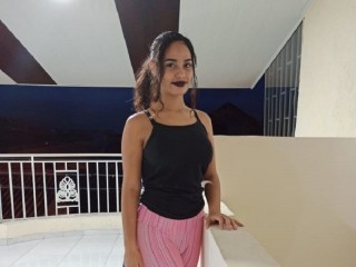 Skarlatta webcam girl as a performer. Gallery photo 1.