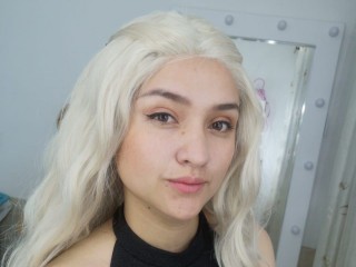 MariamRios webcam girl as a performer. Gallery photo 2.