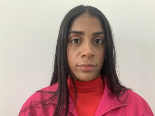 TarahHowland webcam girl as a performer. Gallery photo 3.