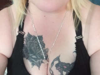 drippin89 webcam girl as a performer. Gallery photo 3.