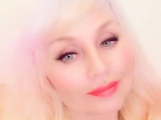 MatureAngel webcam girl as a performer. Gallery photo 8.