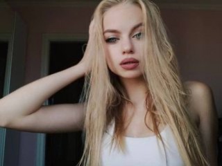 Almansouri webcam girl as a performer. Gallery photo 7.