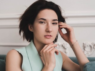 AnnDevis webcam girl as a performer. Gallery photo 2.