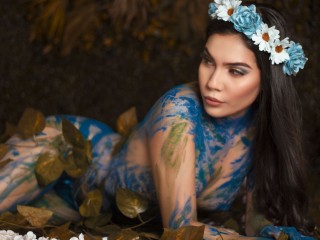 ViolettRayy webcam girl as a performer. Gallery photo 1.