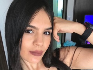 AprilStonee webcam girl as a performer. Gallery photo 2.