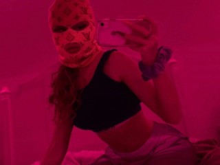 BrunetteArrr webcam girl as a performer. Gallery photo 4.