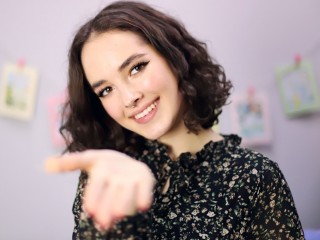 LisaLeeN webcam girl as a performer. Gallery photo 3.