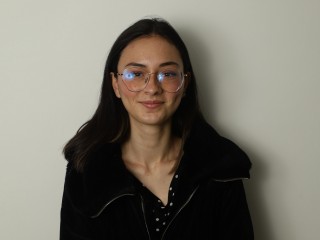 GenesisAlamar webcam girl as a performer. Gallery photo 2.