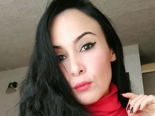 lunasantoro webcam girl as a performer. Gallery photo 5.