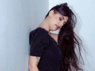 SaraaCooper webcam girl as a performer. Gallery photo 3.