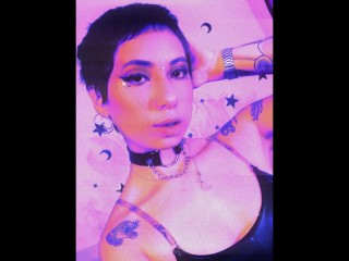 carooliine webcam girl as a performer. Gallery photo 4.