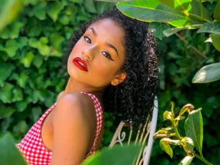 SonyaBeckett webcam girl as a performer. Gallery photo 5.