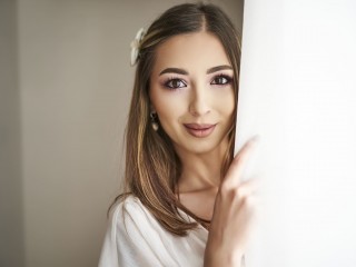 VeronicaShine webcam girl as a performer. Gallery photo 7.