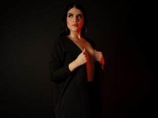 Julia_Laurense webcam girl as a performer. Gallery photo 5.