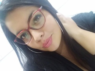 wnicolle_18 webcam girl as a performer. Gallery photo 8.