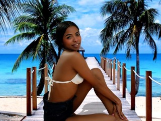 NatashaSmiith18 webcam girl as a performer. Gallery photo 7.