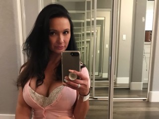 Chat with Victoria_Patrick live now!
