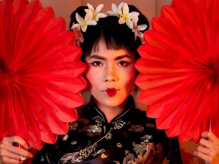 InaVelez webcam girl as a performer. Gallery photo 3.