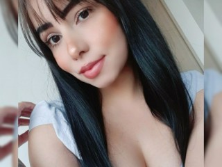 KleioPreston webcam girl as a performer. Gallery photo 5.