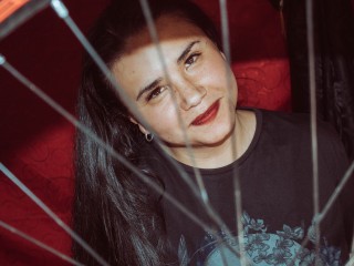 GabyBossi webcam girl as a performer. Gallery photo 6.