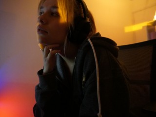 streamate PinkyPeachy webcam girl as a performer. Gallery photo 2.