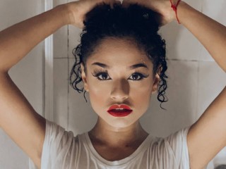 SonyaBeckett webcam girl as a performer. Gallery photo 8.