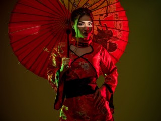 AkilaJade webcam girl as a performer. Gallery photo 5.