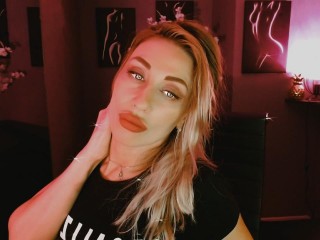 Annie_ann18 webcam girl as a performer. Gallery photo 6.