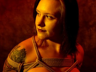 thatsuboverhere webcam girl as a performer. Gallery photo 7.