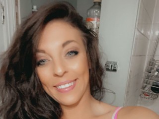 streamate BeautifulCrazy93 webcam girl as a performer. Gallery photo 4.