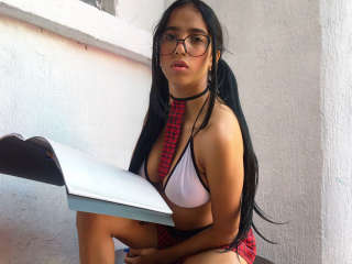 SelenaHumber webcam girl as a performer. Gallery photo 8.